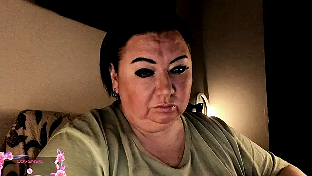 Snapshot of SexxyDreams1 chatting on 10.06.25 SexxyDreams1 online show from 10.06.25