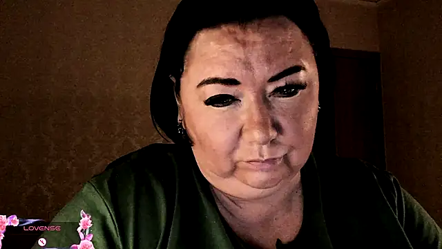 Snapshot of SexxyDreams1 chatting on 12.05.25 SexxyDreams1 online show from 12.05.25