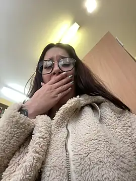 VikiDemi online show from 12.14.24