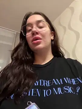 VikiDemi online show from 12.27.24