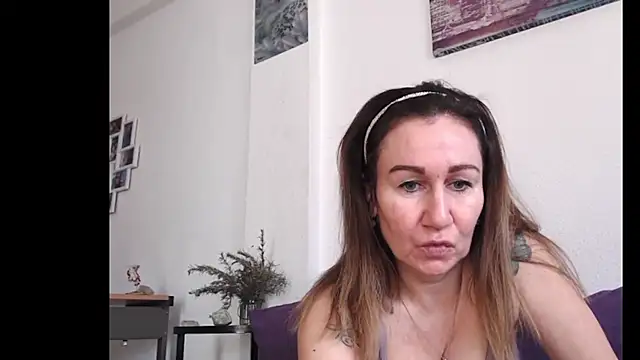 TamaraSweetxo online show from 02.17.26