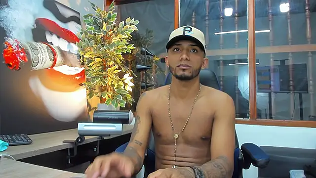 Snapshot of Robin_Rief chatting on 01.27.25 Robin Rief online show from 01.27.25