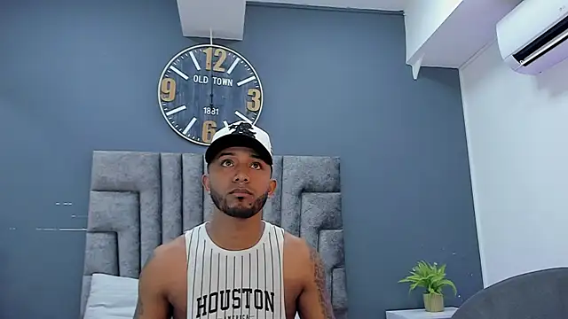 Robin Rief online show from 04.13.26