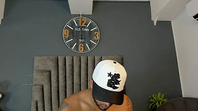 Robin Rief online show from 04.15.26