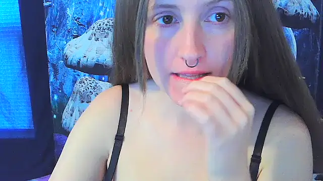 Snapshot of _hellostormy_ chatting on 04.03.26 hellostormy online show from 04.03.26