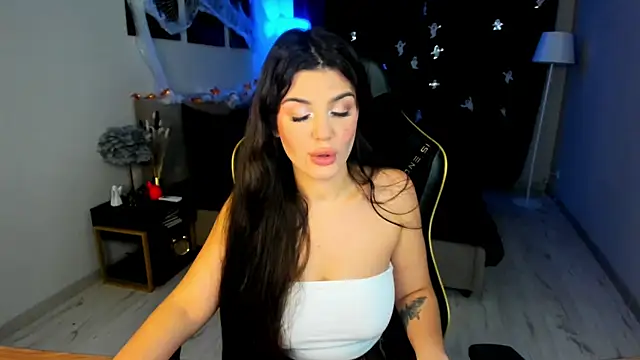 AlluringAriel online show from 10.28.25