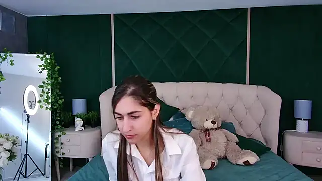 Teresa Stane online show from 01.17.25