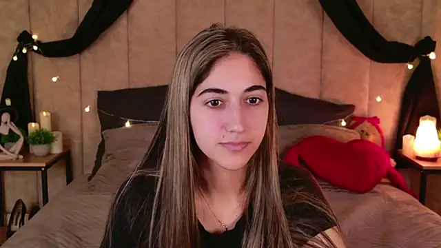 Teresa Stane online show from 02.22.25