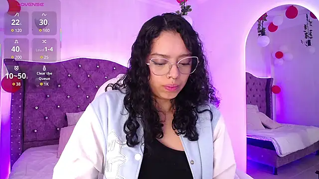 Aurora Brownn online show from 03.17.25