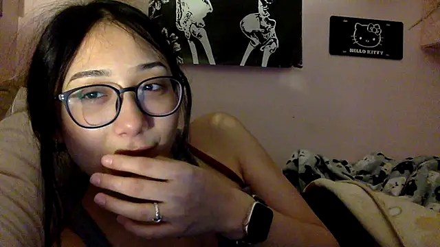 Snapshot of tokyobaby chatting on 12.11.24 tokyobaby online show from 12.11.24