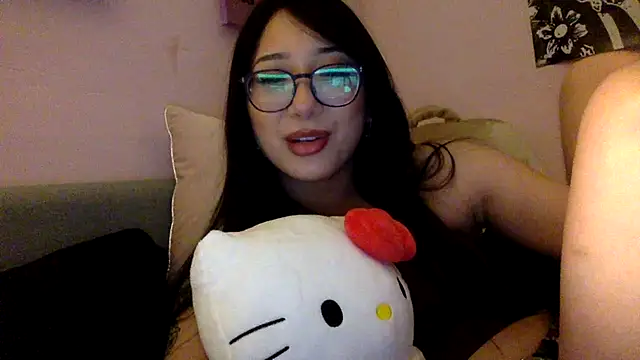 Snapshot of tokyobaby chatting on 12.11.24 tokyobaby online show from 12.11.24