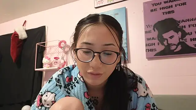 Snapshot of tokyobaby chatting on 01.11.25 tokyobaby online show from 01.11.25