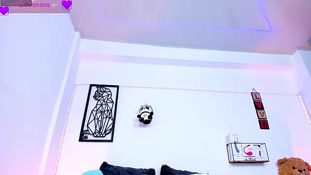 Mari Sweett online show from 03.06.25