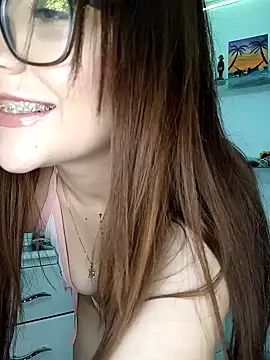 Snapshot of Luna_SofiaXX chatting on 02.05.25 Luna SofiaXX online show from 02.05.25