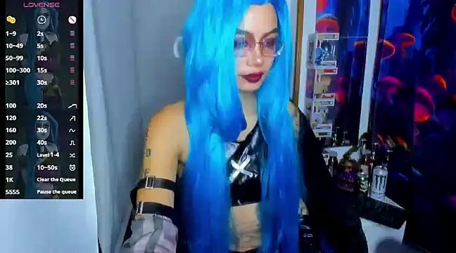 Snapshot of _sakae_ chatting on 12.28.24  sakae  online show from 12.28.24