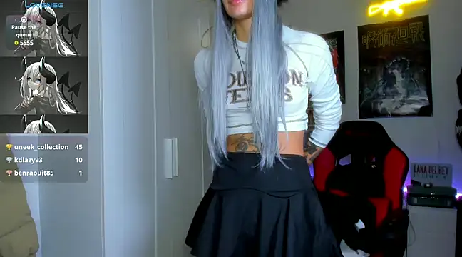 Snapshot of _sakae_ chatting on 01.30.25  sakae  online show from 01.30.25