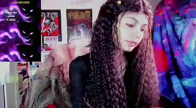 Snapshot of _sakae_ chatting on 02.08.25  sakae  online show from 02.08.25