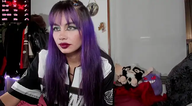 Snapshot of _sakae_ chatting on 03.22.25  sakae  online show from 03.22.25