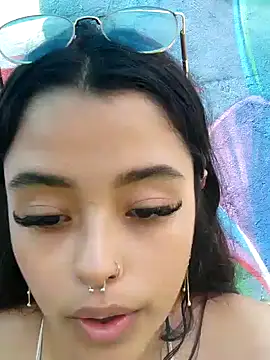 Ariana Pierce online show from 12.19.24