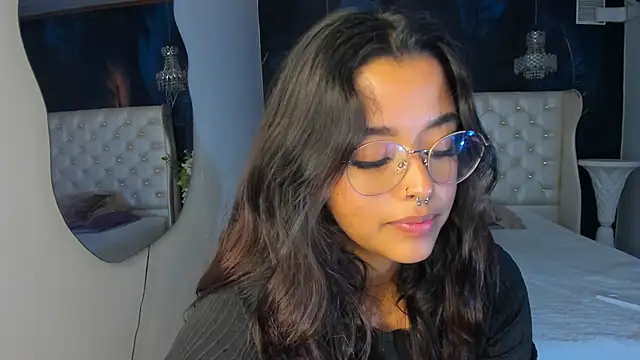 Ariana Pierce online show from 12.23.24