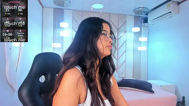 Ariana Pierce online show from 12.24.24