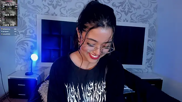 Ariana Pierce online show from 12.30.24