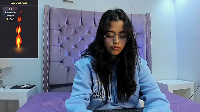 Ariana Pierce online show from 02.19.25