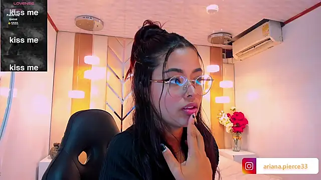 Ariana Pierce online show from 03.06.25