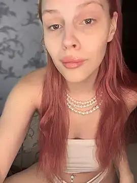 liahstormi  online show from 12.27.24