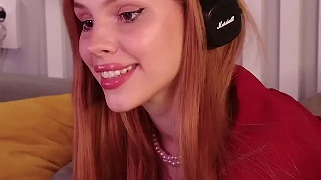 liahstormi  online show from 03.23.25