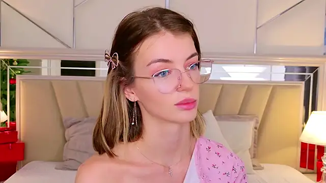 MeganMour online show from 12.13.25