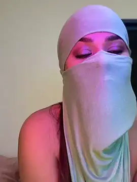 Queendiamon online show from 12.29.24