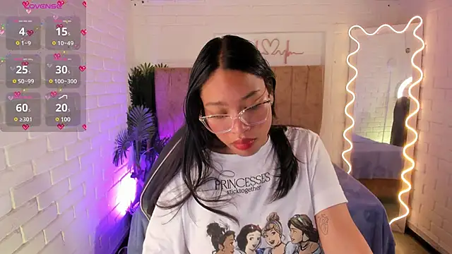 penelope tay1 online show from 11.14.25