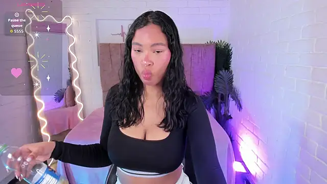 penelope tay1 online show from 11.29.25