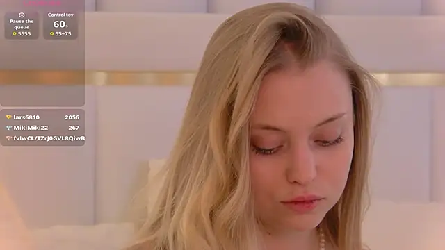 Snapshot of DorisHell chatting on 01.22.25 DorisHell online show from 01.22.25