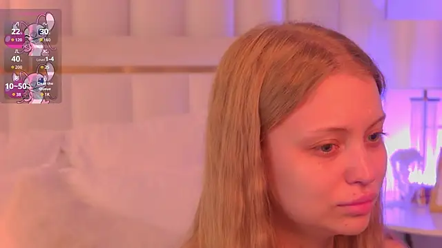 Snapshot of DorisHell chatting on 11.06.25 DorisHell online show from 11.06.25