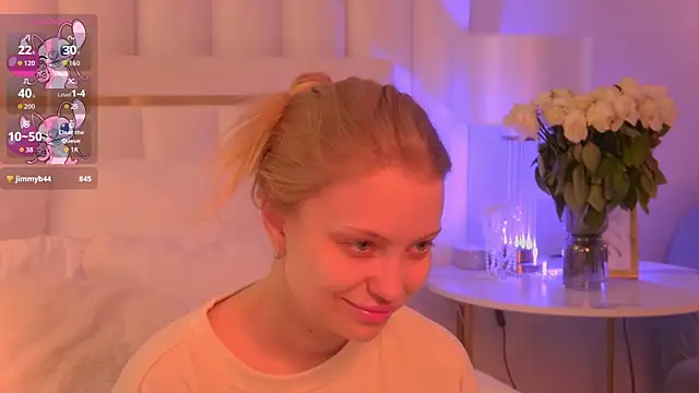 Snapshot of DorisHell chatting on 11.13.25 DorisHell online show from 11.13.25