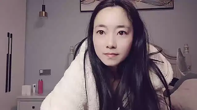 Snapshot of sasa-loves chatting on 02.27.25 sasa-loves online show from 02.27.25