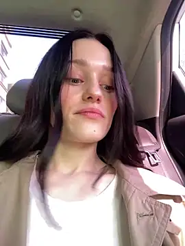 Mia Mia M online show from 05.20.26
