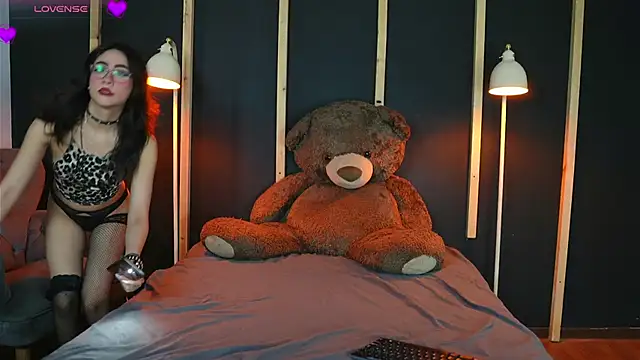 vampy dolll online show from 03.17.25