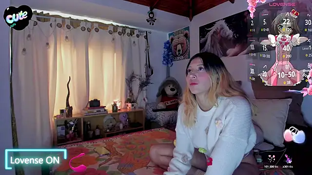 Snapshot of cuteweed420 chatting on 10.28.25 cuteweed420 online show from 10.28.25