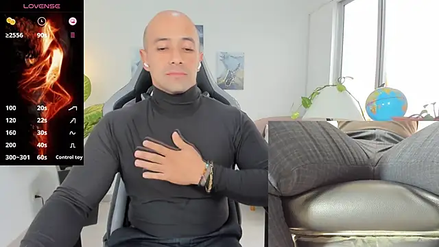 Snapshot of ryan_master_ chatting on 12.18.24 ryan master online show from 12.18.24