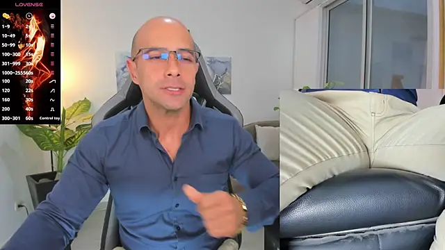 Snapshot of ryan_master_ chatting on 12.31.24 ryan master online show from 12.31.24