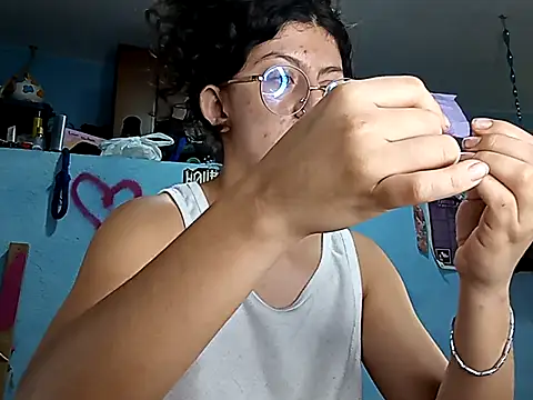 LoveElectra online show from 10.02.25