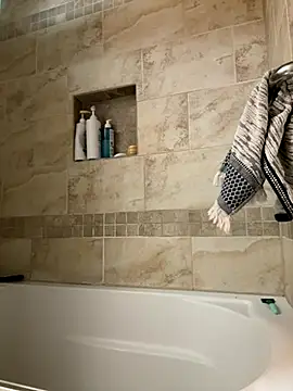 longcurved212121 online show from 11.21.25