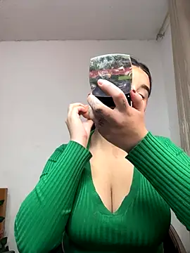 Snapshot of SaraBraun_ chatting on 09.27.25 SaraBraun online show from 09.27.25