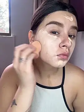 Snapshot of SaraBraun_ chatting on 11.14.25 SaraBraun online show from 11.14.25