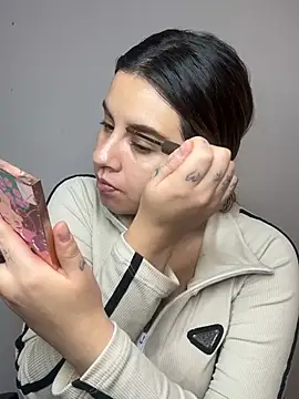 SaraBraun  online show from 04.14.26