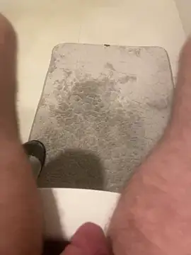 Snapshot of karkerkor chatting on 12.16.25 karkerkor online show from 12.16.25