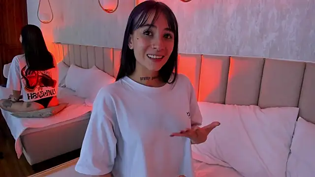 Michell Wallker online show from 12.31.24